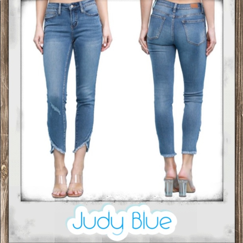 NWT Judy Blue Tulip Hem Ankle Skinny Jeans